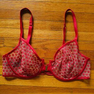 "VS" Starburst Strappy Back with Front Clasp Unlined Bra